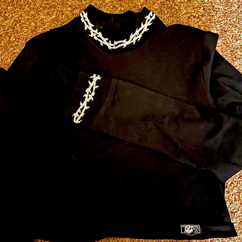 Lurking class women’s crop top